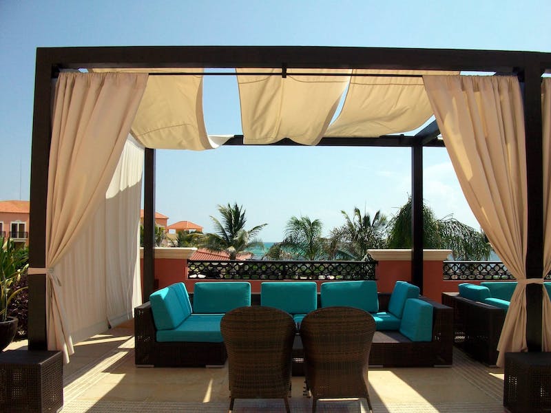 Don't Forget Fabrics in Interior Design - outdoor fabrics in sofas and curtains Don't Forget Fabrics in Interior Design - outdoor fabrics in sofas and curtains