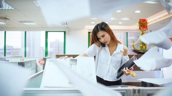 Ways to Brighten Up a Dim Office - diffused lighting