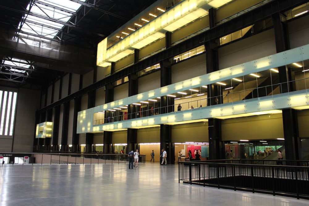 Reusing Industrial Buildings - Tate Modern, UK Reusing Industrial Buildings - Tate Modern, UK